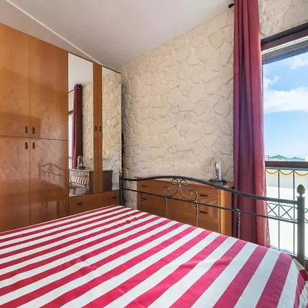 I Borghi Di Michele - Il Nido Di Mennenne Villa